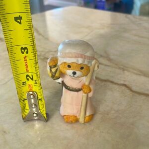 Replacement part- porcelain collector- innkeeper bear, nativity scene
